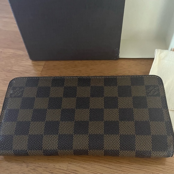 Louis Vuitton Zippy Wallet-Damier Ebene - Picture 2 of 10